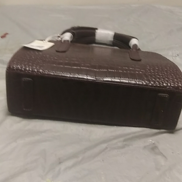 Accessory - Picture 6 of 6